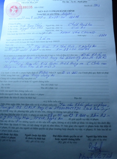 Ngoài biên bản xử phạt vi phạm hành chính, các xe bị buộc đưa về bãi hạ tải và phải tự cắt bỏ phần thành thùng cơi nới.