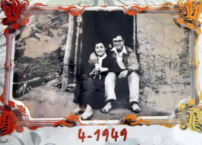 Tinh yeu cua nu sinh Dong Khanh va chang canh ve gac ky dai hinh anh