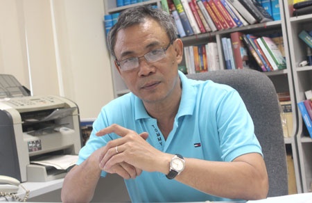 T.S Lưu Trần Luân.