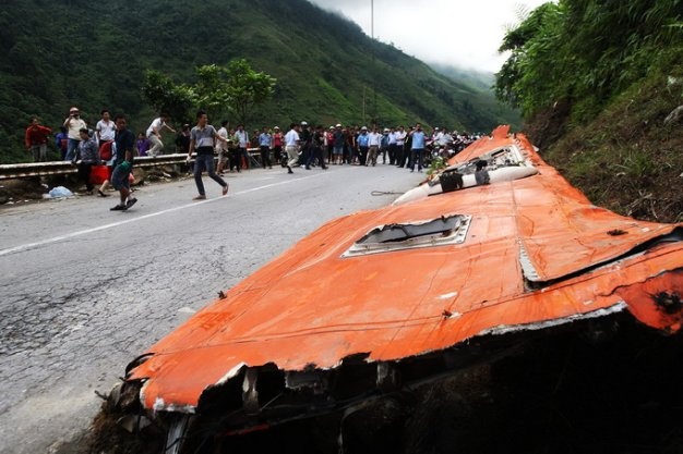 Nóc xe Sao Việt được tập kết tại quốc lộ 4D.