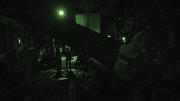 So khi do vao nha tho dang hanh le, mot nguoi bi thuong hinh anh