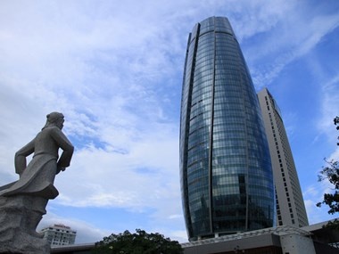 Khanh thanh Trung tam Hanh chinh hon 2.300 ty dong hinh anh