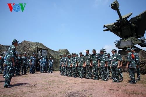 Dự án Cải tiến tổ hợp tên lửa phòng không Petrora C125 và tăng hạn sử dụng đạn tên lửa phòng không Petrora được triển khai thực hiện từ năm 2008, với mục tiêu tăng khả năng bám bắt mục tiêu, giảm thời gian triển khai khí tài, đặc biệt là khả năng chống nhiễu phức tạp.