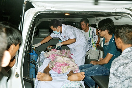 5 nguoi ngat khi o quan karaoke dang nguy kich hinh anh