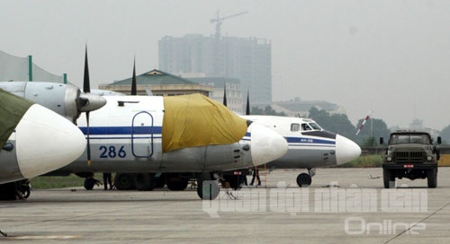 Với sự tích cực, chủ động và với trình độ chuyên môn vững vàng, các kỹ sư, nhân viên kỹ thuật hàng không của Lữ đoàn 918 luôn sửa chữa kịp thời, đồng thời dự báo sớm những hỏng hóc có thể phát sinh để có biện pháp khắc phục, với mục tiêu đặt ra là “chim sắt” có “thể trạng” tốt nhất cả dưới mặt đất và trên không, trở về đường băng an toàn, kết thúc thắng lợi mỗi chuyến bay, ban bay.