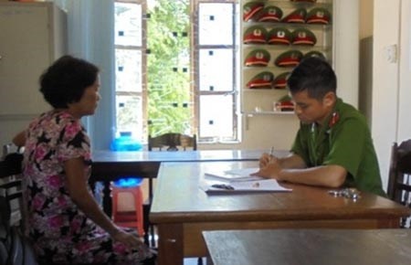 Truy tim nguoi dung vang gia mua card dien thoai hinh anh