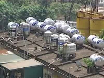 Moi nguy tu hang van bon nuoc tren noc nha tai thu do hinh anh