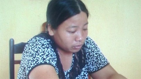 Vo dung day sac dien thoai siet co chong den chet hinh anh