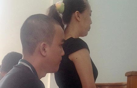 Nguoi tinh cua Long ‘rong do’ tiep tuc linh an hinh anh