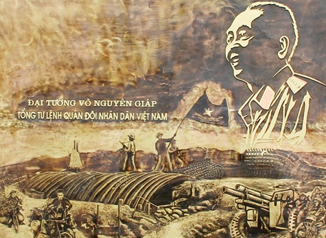 Nguoi tac chan dung Dai tuong bang nhung la dong hinh anh