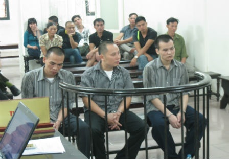 Ba bị cáo tại phiên xét xử ngày 30/09.
