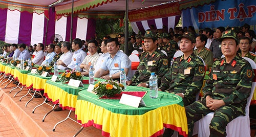 Dự và chỉ đạo thực binh của công an tỉnh có các đồng chí : Trung tướng Phạm Hồng Hương, Tư lệnh Quân khu, Trưởng ban chỉ đạo diễn tập Quân khu 3; Nguyễn Văn Thông, Ủy viên Trung ương Đảng, Bí thư Tỉnh ủy, Trưởng ban chỉ đạo diễn tập tỉnh Hưng Yên.