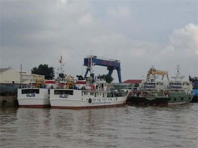 Them tau kiem ngu 806 va 807 tam hoat dong 5.000 hai ly hinh anh