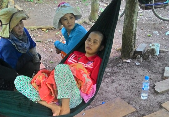 Dinh chi vu an me tiem thuoc doc vao hai con hinh anh