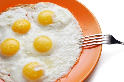 Trứng vừa là một thực phẩm bổ dưỡng và giá khá rẻ so với những thực phẩm khác.