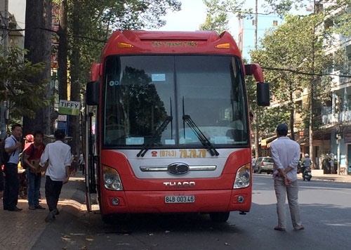 TP HCM: Xe 'open tour' dai nao noi do, ben xe keu troi hinh anh