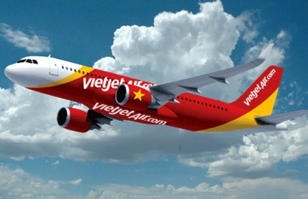 May bay VietJet Air khong vao bai dau vi... hu thang hinh anh