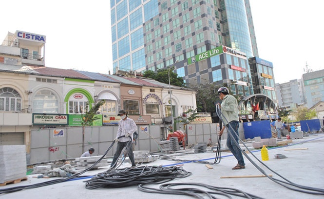 Van hanh thu quang truong di bo dau tien tai TP HCM hinh anh