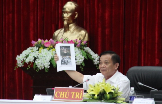 'Chap hanh giao thong minh thua xa nuoc ban Lao' hinh anh