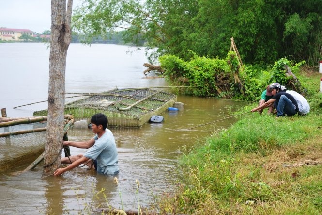 Thuy dien bat ngo xa nuoc gay lu bat thuong giua thang 3 hinh anh