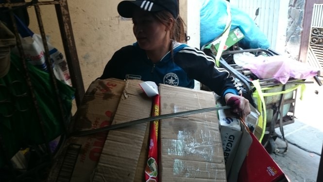 Vu 5 trieu yen trong thung loa: Cho cuoi thang 4/2015 hinh anh