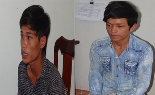 Nem gach hang loat oto dang chay cho ha gian hinh anh