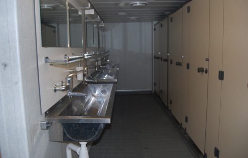 Tàu 8001 là tàu tuần tra trên biển lớn nhất của lực lượng Cảnh sát biển Việt Nam hiện nay. Tàu được đưa vào sử dụng từ đầu tháng 5/2014. 