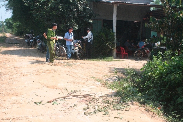 Mau thuan luc boc dua, dung dao dam chet nguoi hinh anh