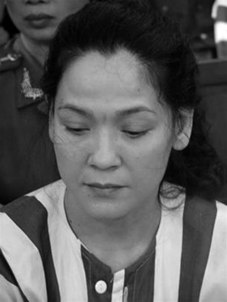  Kim Anh một ả làng chơi được thế giới ngầm mệnh danh là gia đình giang hồ “thuần chủng”. 