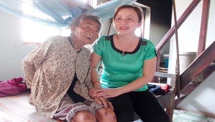 Xin 'lam dau' me liet si hinh anh