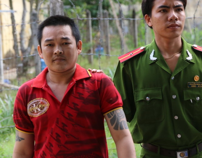 Sieu trom mien Tay: Dich ngam nha quan chuc hoac giau co hinh anh