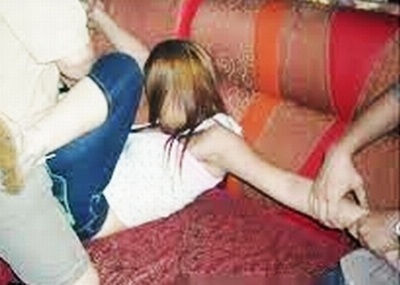 Phu nu ban dam can duoc bao ve khoi bao hanh hinh anh