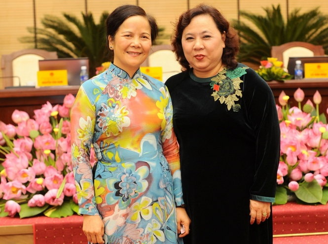 Ba Nguyen Thi Bich Ngoc lam Chu tich HDND TP Ha Noi hinh anh
