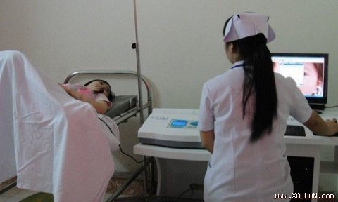 Dieu tri ung thu tai phong kham, mot bac si bi phat 35 trieu hinh anh