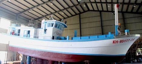 Ha thuy tau ca co ten la Nguyen Bien Dong Gia Bao hinh anh