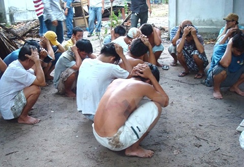 Canh sat dot kich soi ga, thu giu gan 500 trieu hinh anh