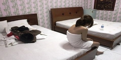 Tam dinh chi vu be gai lap muu dang tinh cuong doat tai san hinh anh