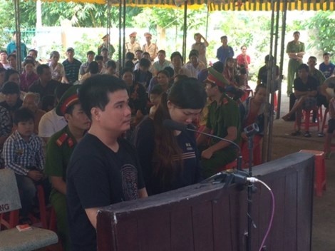 Chu quan ‘tiep thi’ mai dam ngay tai quan ca phe hinh anh