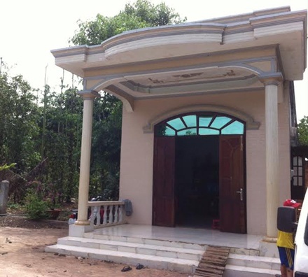 Ngôi nhà nạn nhân, cũng là hiện trường vụ án.