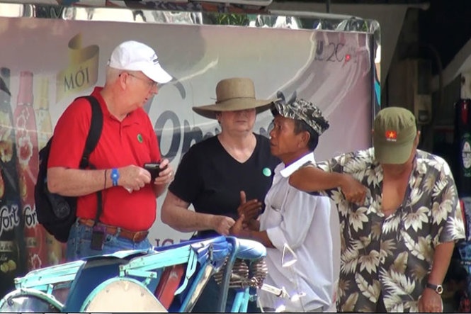 Xu ly triet de nan xich lo 'du' tran lot du khach hinh anh