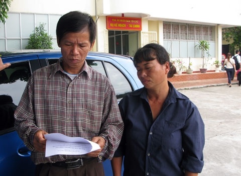 Ong Chan se to cao nhan chung moi hinh anh