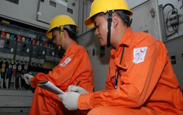 San luong dien tieu thu tang dot bien do nang nong hinh anh