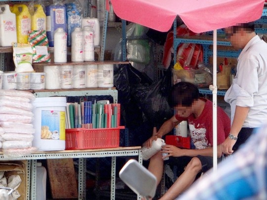 'Bom' trong thanh pho hinh anh