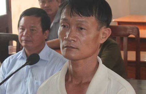Mot cong dan o Binh Phuoc duoc trang an hinh anh