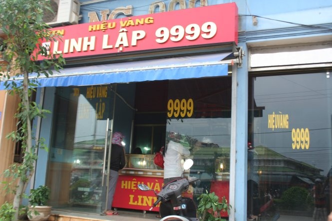 Trom tiem vang, co gai 15 tuoi bi bat tai tran hinh anh