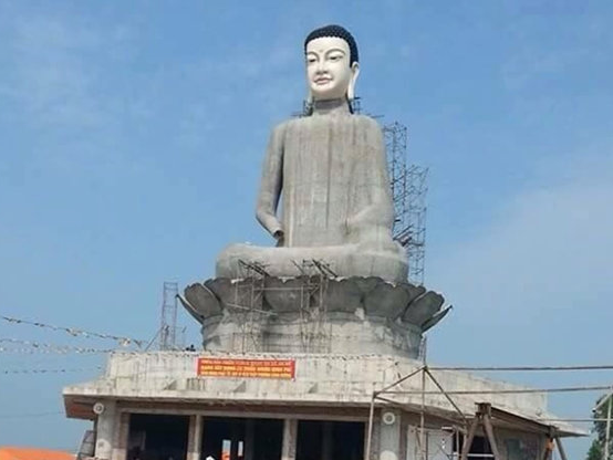 Tuong Phat cao 26 m bat ngo do sap hinh anh