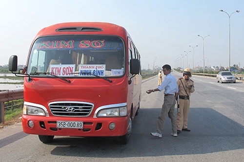 Các hành vi vi phạm được hệ thống camera quan sát phát hiện và báo cho lực lượng CSGT làm nhiệm vụ trên tuyến.