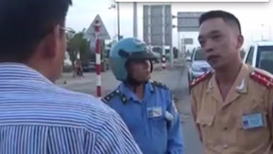 CSGT tinh 'kiem tra' thanh tra giao thong Bo hinh anh