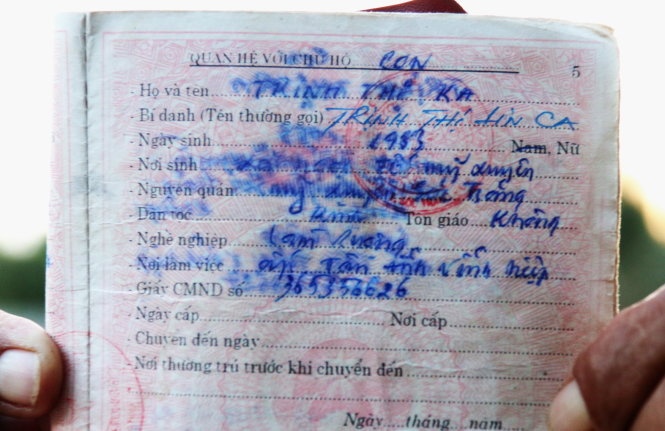 Lúc đầu, hai cái tên Trịnh Thị Vol Ga và Trịnh Thị Lin Ca đã bị viết nhầm thành Trịnh Thị Ka và Trịnh Thị Ra.