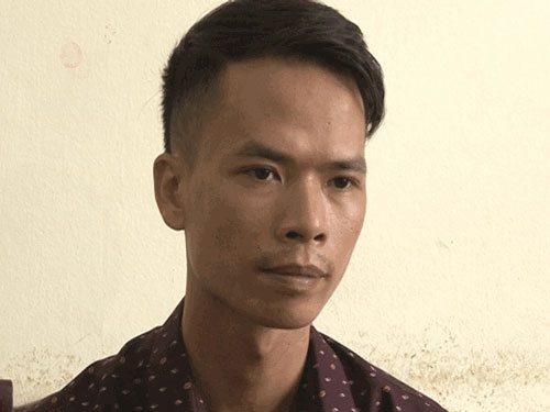 Niu tinh khong duoc, doa tung anh nong roi cuong doat tien hinh anh